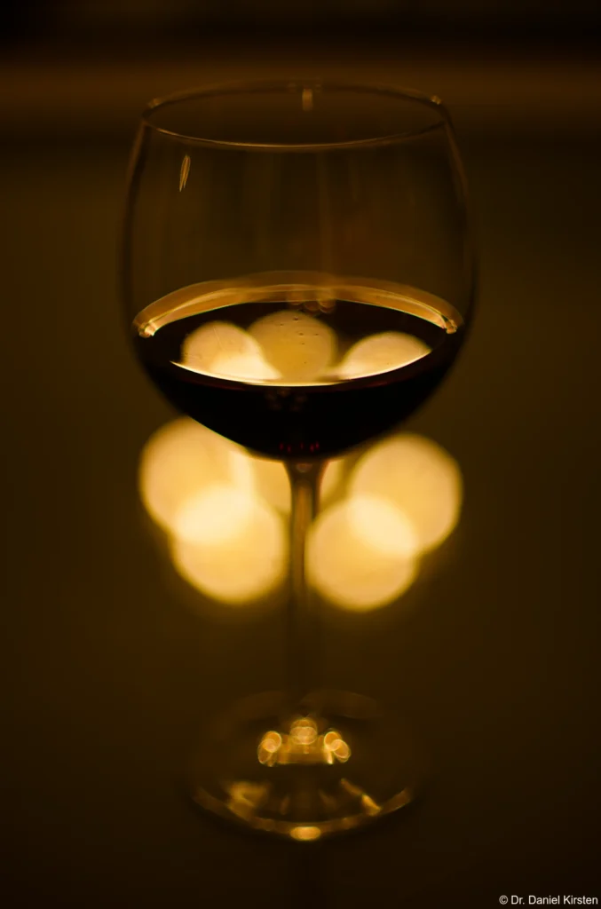 Pentax Asahi Super-Takumar 50mm f/1.4 Wein Rotwein Weinglas Reflektion Hochzeit