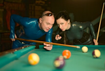 Heavy Duty Dresden Louisenstraße Billardkugel Metalkneipe