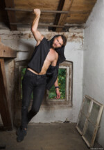 Fotograf Portraitfotograf Ofen Ruine Lost Place Kunst Portraitfotografie Dresden Stolpen Bischofswerda Balken