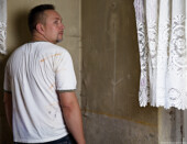 Fotograf Lost Place Ruine Outtake Daniel Kirsten Oma Fenster Portrait Dresden Bad Dürrenberg