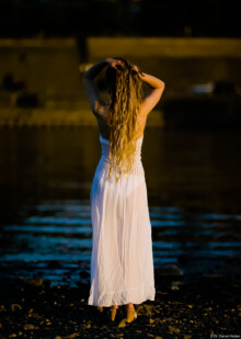 Elbe Frau Weißes Kleid Fotograf Portrait blond Dresden Freital Kamenz Wilsdruff Heidenau Tharandt Löbtau