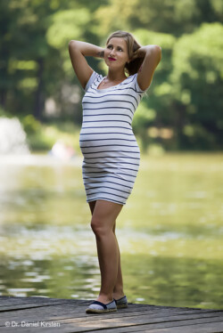Schwangerschaftsfotograf Fotograf Babybauchfotografie Babybauchfoto outdoor Schwangerenportrait Portrait Babybauch Dresden
