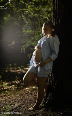 Babybauchfoto Schwangerschaftsfotograf outdoor Babybauchfotografie Fotograf Schwangerenportrait Portrait Radeberg Dresden