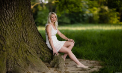 Weißes Kleid Portrait Portraitfotograf blond Fotograf Portraitfotografie Dresden Pillnitz