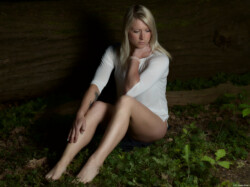 Weißes Kleid Portraitfotograf blond Sommer Portrait Wiese Fotograf Portraitfotografie Dresden Löbtau