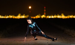 nachts Erotik Fotograf Feldweg Kunst Leuna Erotikshooting Pflaster Latex Dresden Johannstadt Nossen