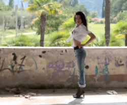 Lost Place Ruine Erotik Italien Fotoshooting Strapse Fotograf Portrait Dessous Dresden Kamenz Pirna