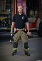 Kettensäge Feuerwehrschlauch Portraitfotograf Portrait Fotograf Dresden Moritzburg Bautzen Freital