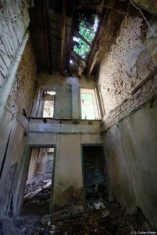 Hier fehlt die gesamte Decke.