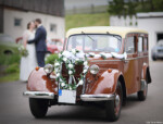 Der heimliche Star der Hochzeit... Brautfoto Brautpaar Hochzeitsshooting Pieschen Radeberg Johannstadt Heidenau Kamenz Dresden Auto