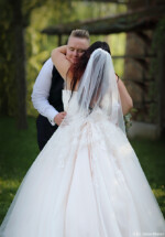 Brautpaarshooting Hochzeitsshooting Kirche Fotograf Hochzeitsfotograf Hochzeitsfoto Schleier Wilsdruff Dresden Radebeul Schleier