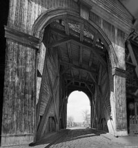Das Meller Tor im Gradierwerk in Bad Dürrenberg. Tristesse SchwarzWeiß Bad Dürrenberg Meller Tor Gradierwerk Portraitfotografie
