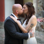 Schleier Hochzeitsshooting Brautkleid Hochzeitsfotografie Standesamt Hochzeitsfoto Brautpaar Brautpaarshooting Dresden Johannstadt Kuss