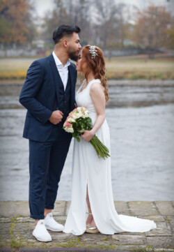 Elbe Fotograf Schleier Brautpaarshooting Brautkleid Hochzeitsshooting Johannstadt Dresden