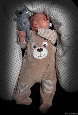 Neugeborenes Fotograf Neugeborenenfotografie Neugeborenenportrait Newbornfoto Babyportrait Baby Meißen Dippoldiswalde Kamenz