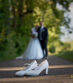 Fotografie Bildbearbeitung Daniel Kirsten Portrait Dresden Hochzeit Brautpaarshooting Brautschuhe