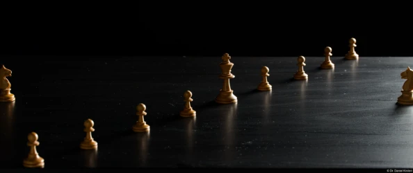 100mm f/11 Daniel Kirsten Hochzeitsfotograf Fotograf Dresden Schach Schärfentheorie König Bauern Springer