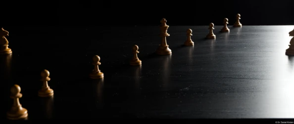 50mm f/11 Daniel Kirsten Hochzeitsfotograf Fotograf Dresden Schach Schärfentheorie König Bauern Springer