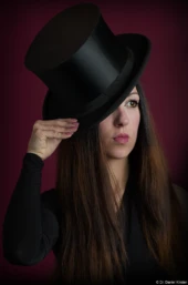 Zylinder Zylinderhut Portraitfotograf Fotograf Kunst Erotik Fotoshooting Portrait Teilakt Meißen Dresden Bischofswerda