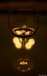 f/2.8 Pentax Asahi Super Takumar 50mm f/1.4 Wein Rotwein Weinglas Reflexion