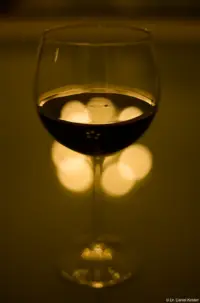 Das Pentacon bei f/1.8.  Es sind keine Unterschiede zu erkennen. Pentacon 1.8/50 multi coating Rotwein Spiegelung Bokeh Brautkleid Hochzeitsfoto Hochzeitsshooting Kamenz Stolpen Dippoldiswalde