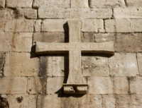 Prankenkreuz zum 400. Jahrestag der Reformation an St. Wenzel in Naumburg, f/2.8, APS-C. Carl Zeiss Jena Tessar 2.8/50 Reformation St. Wenzel Naumburg