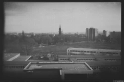Trinitatiskirche in Dresden-Johannstadt. Voigtländer Bessa 2 6x9 Trinitatiskirche