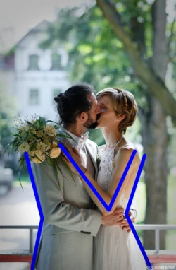 Klar strukturierter Bildaufbau. Brautpaarshooting Gegenlicht Kamenz Wilsdruff Moritzburg Dresden Freital Stolpen Pieschen Bautzen