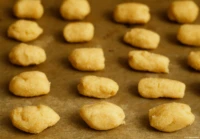 Vanillekipferl. Auto-Takumar 55mm f/1.8 Vanillekipferl