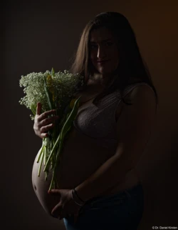 Schwangerschaftsfoto Blumen