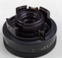 Während der Demontage des schwarzen Modells. Der Steg ist noch nicht abgefeilt. Tessar Reparatur