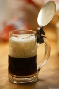 Vollformat. Cyclop H3T Bier Bokeh