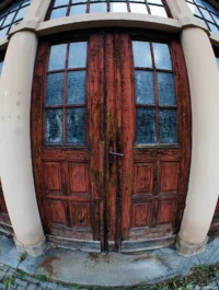 Bahnhof Nossen. Pentax Asahi Fish-eye-Takumar 17mm f/4 Bahnhof Nossen Tür