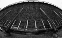 Das Gradierwerk in Bad Dürrenberg. Fisheye-Takumar 17mm f/4 Gradierwerk Bad Dürrenberg Schwarz-Weiß