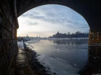 Blick durch die Albertbrücke zur Altstadt Dresden. Fish-eye Takumar 4/17 Albertbrücke Altstadt Dresden Winter