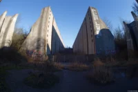 Fish-Eye-Takumar 4/17, f/22. Selbst bei f/22 treten starke Farbsäume auf, die z.B. an dem schmalen Schatten links oben sehr gut zu sehen sind. Pentax Asahi Fish-eye-Takumar 4/17 Wüsteneutzsch